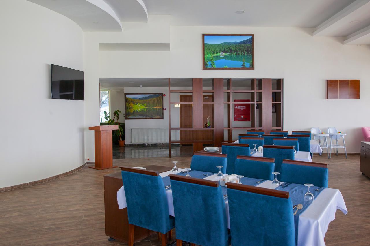 Black Forest Hotel Savsat Buitenkant foto